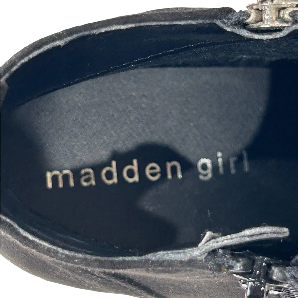 Madden Girl/Steve Madden Women's Piper Hidden Wedge Suede Blk Dress Sneakers EUC